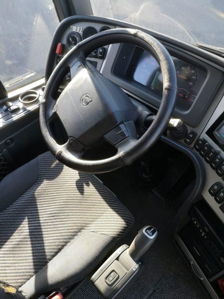 Wnętrze Volvo B12